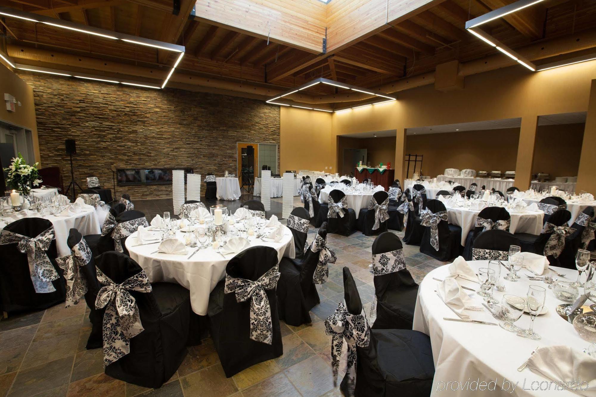 Edmonton Hotel & Convention Center Edmonton Luaran gambar